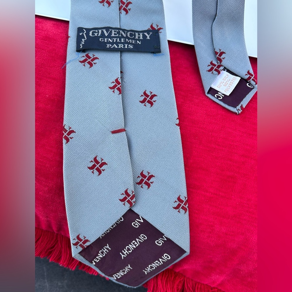 Givenchy Gray Tie With Red Pattern - image 4